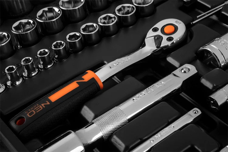 Kucze nasadowe NEO TOOLS zestaw 73 szt. CrV 1/2" 1/4"