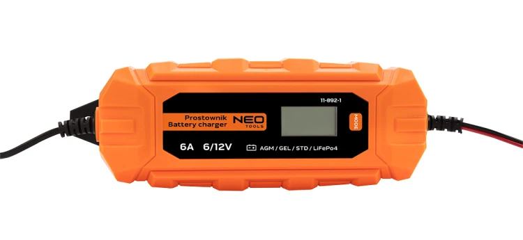 Prostownik automatyczny NEO TOOLS 6A/100W 3-150Ah do akumulatorów kwasowych / AGM / GEL
