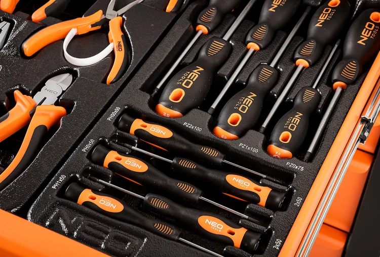 Szafka warsztatowa NEO TOOLS 5 szuflad + 117 narzędzi