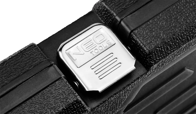 Zestaw kluczy nasadowych 1/4" 20 szt. satynowy