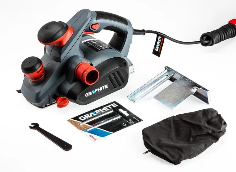 Strug elektryczny GRAPHITE  850W głębokość strugania 3 mm szerokość strugania 82 mm