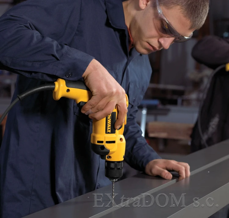 DEWALT Wiertarka bez udaru 701W uchwyt szybkozaciskowy 10mm DWD112S-QS