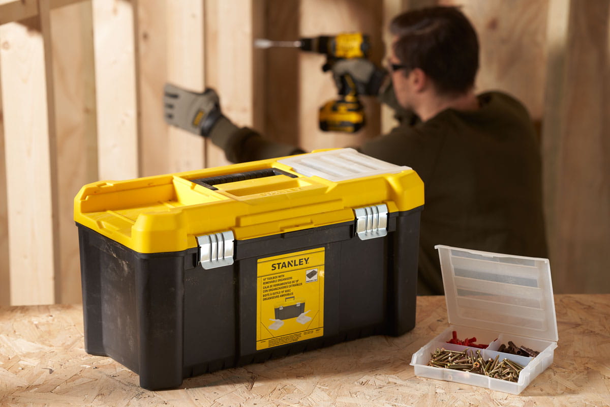 Skrzynia STANLEY® Essential 19' z wyjmowanymi organizerami STST75787-1