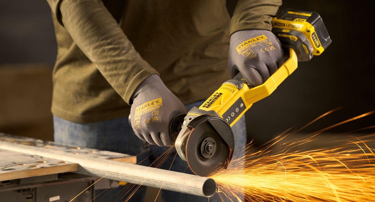 Mała akumulatorowa szlifierka kątowa 115 mm 18V STANLEY® FATMAX® V20