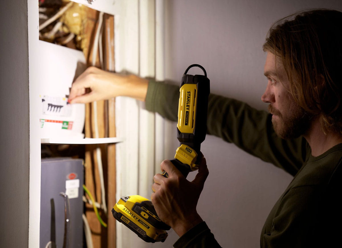 18V STANLEY® FATMAX® V20 Lampa obrotowa