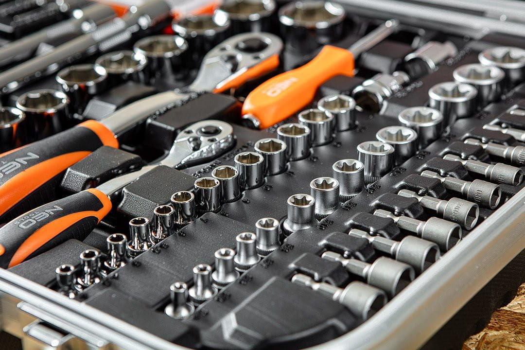 Walizka elektryka, zestaw narzędzi Neo Tools 108 cz 01-310