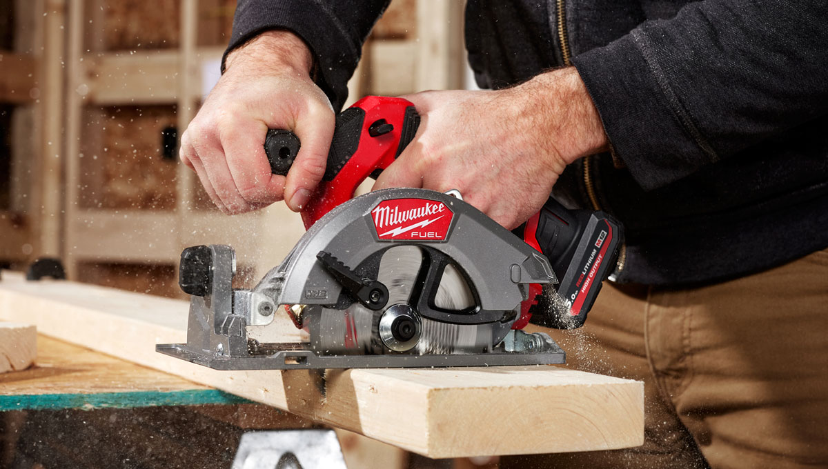 Pilarka tarczowa Milwaukee M12FCS442 generacja 2